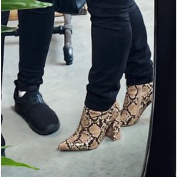 Jeffrey Campbell Siren Snakeskin Reptile Bootie 6 - Picture 2 of 2